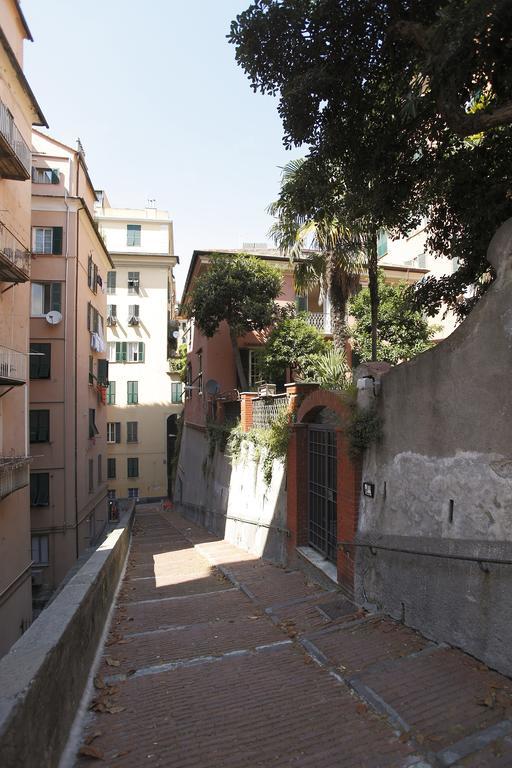 Al Villino Bruzza Acomodação com café da manhã Génova Exterior foto